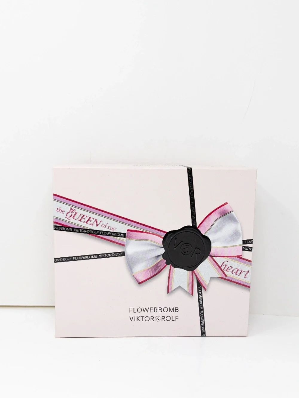 NEW Viktor & Rolf Flowerbomb  Body Lotion Perfume Creme Gift Set Full Size